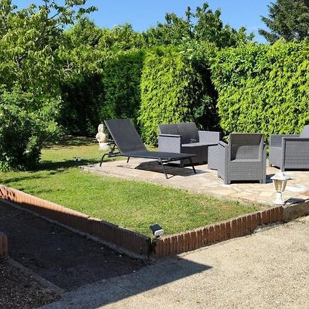 Maison De Village Avec Exterieur Oysonville Zewnętrze zdjęcie