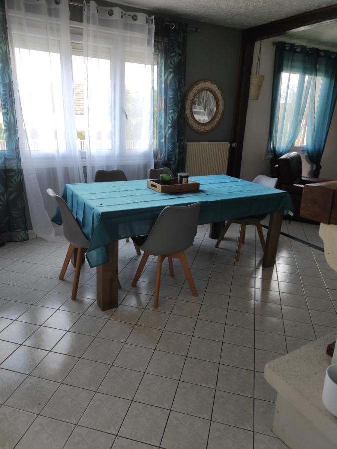 Maison De Village Avec Exterieur Oysonville Zewnętrze zdjęcie