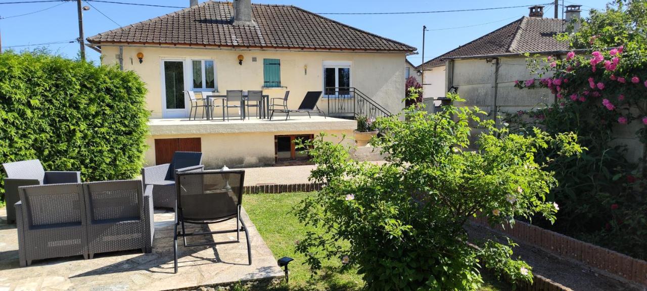 Maison De Village Avec Exterieur Oysonville Zewnętrze zdjęcie